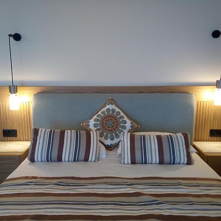 Horizon Beach Hotel 플라키아스 외부 사진