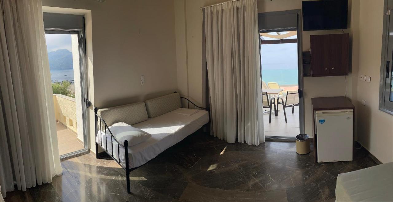 Horizon Beach Hotel 플라키아스 외부 사진